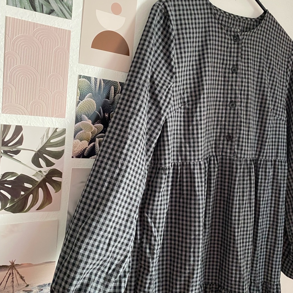 ‼️SOLD‼️Black and Gray Checkered Dress - Picture 3 of 5